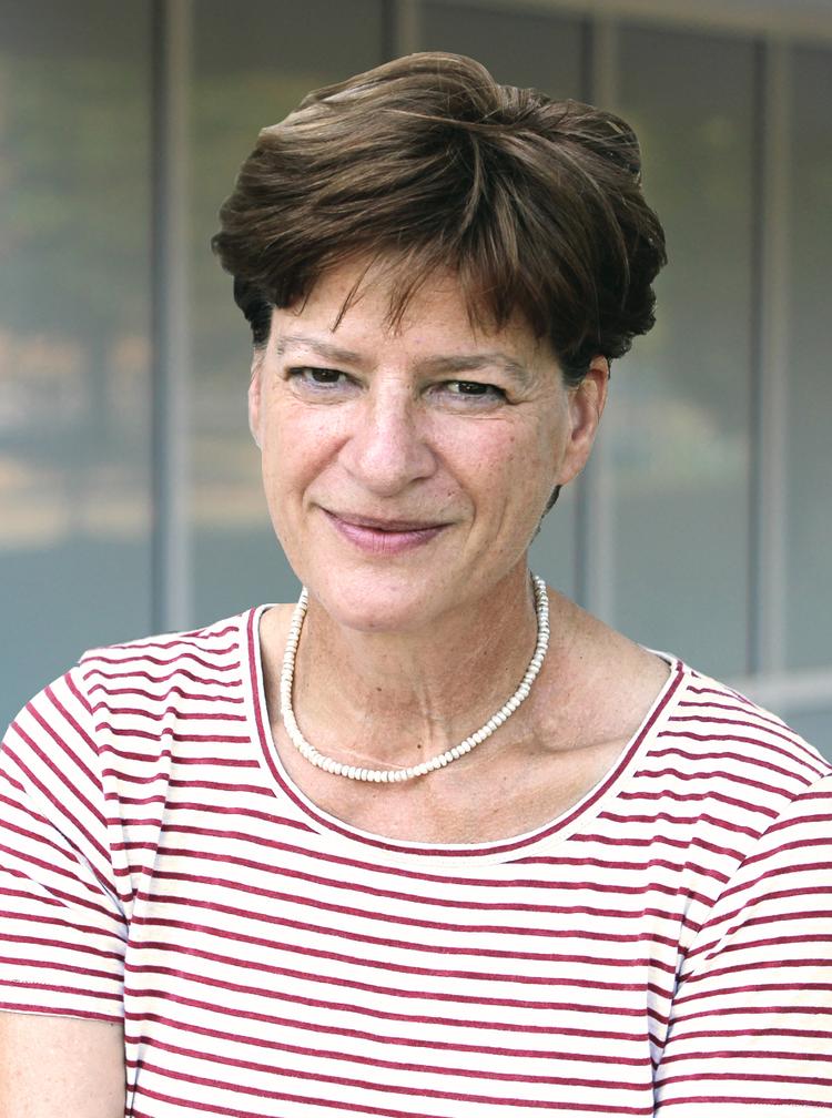 Dorothee Bienzle head shot