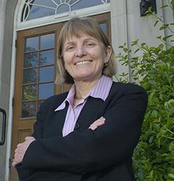 Elizabeth Stone head shot