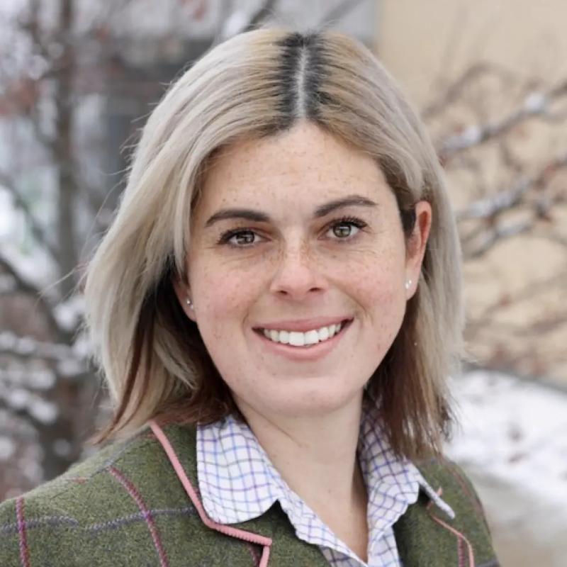 Charlotte Winder headshot photo